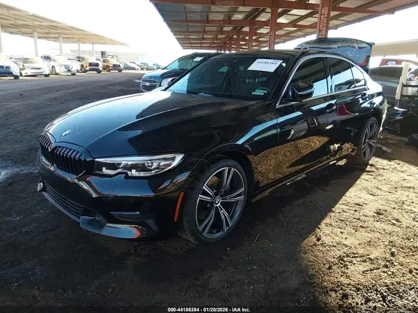 3MW5R1J04L8B43055 2020 BMW 3ER - Image 2