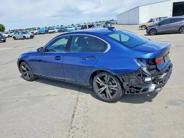 3MW5R1J04M8B95836 2021 BMW 3ER - Image 2