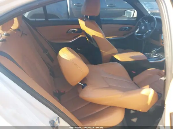 2021 BMW 3 Series auction photo 8