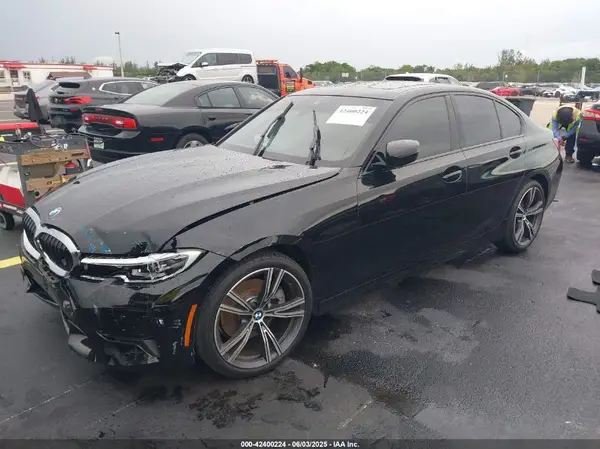 3MW5R1J04N8C43708 2022 BMW 3ER - Image 2