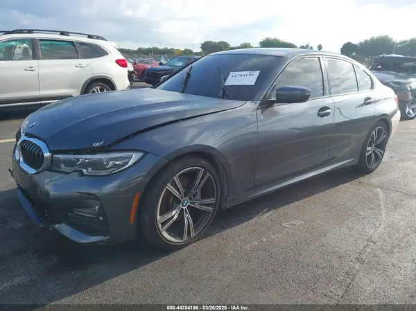 3MW5R1J05L8B13532 2020 BMW 3ER - Image 2