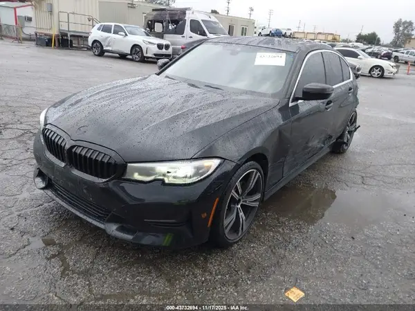 3MW5R1J05L8B29231 2020 BMW 3ER - Image 2