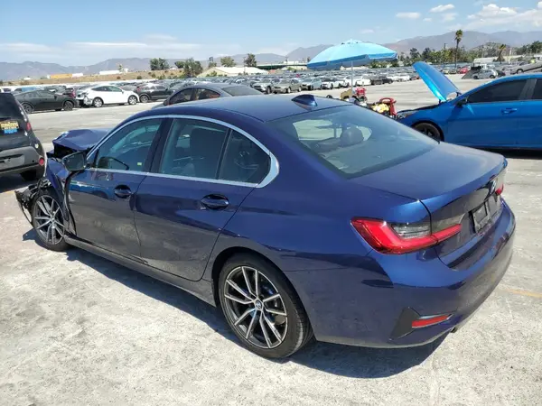 3MW5R1J05L8B30427 2020 BMW 3ER - Image 2