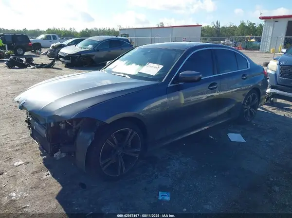 3MW5R1J05M8B68628 2021 BMW 3ER - Image 2