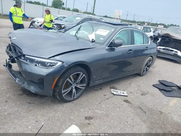 3MW5R1J06L8B17783 2020 BMW 3ER - Image 2