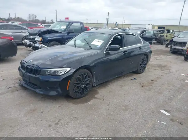 3MW5R1J06L8B32767 2020 BMW 3ER - Image 2