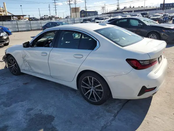 3MW5R1J06L8B42263 2020 BMW 3ER - Image 2