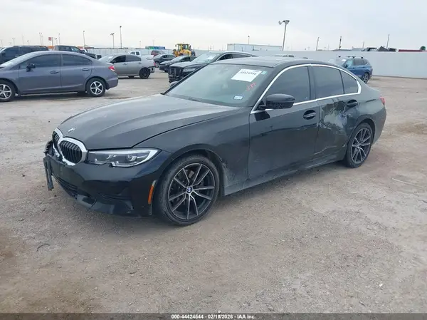 3MW5R1J06M8B92078 2021 BMW 3ER - Image 2