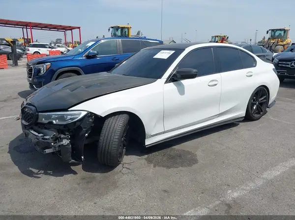3MW5R1J06M8B95241 2021 BMW 3ER - Image 2