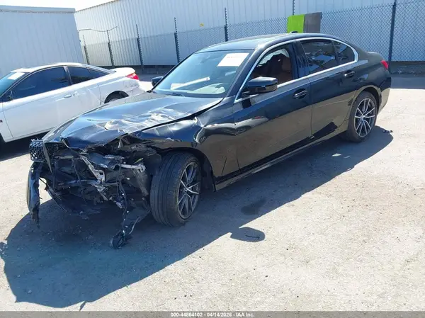 3MW5R1J07L8B09854 2020 BMW 3ER - Image 2