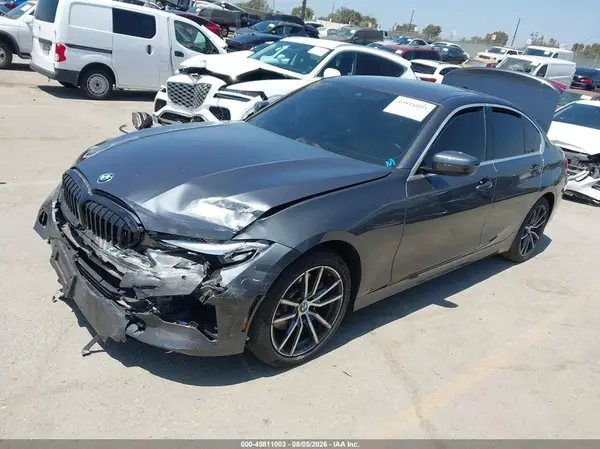 3MW5R1J07L8B14455 2020 BMW 3ER - Image 2