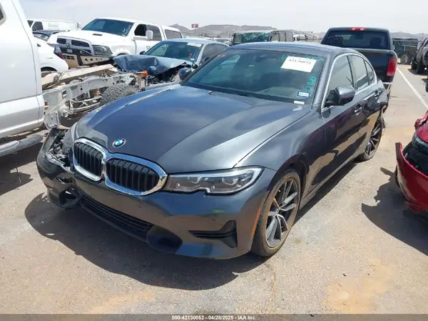 3MW5R1J07L8B25648 2020 BMW 3ER - Image 2