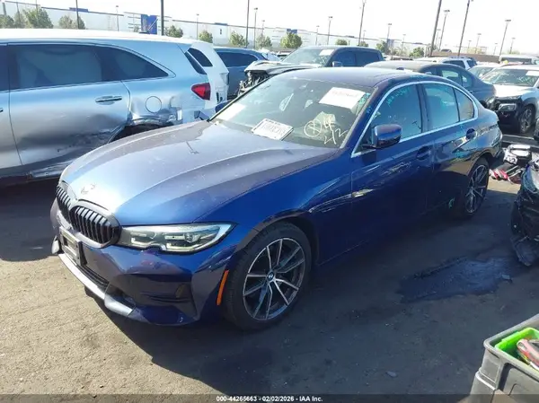 3MW5R1J07L8B35824 2020 BMW 3ER - Image 2