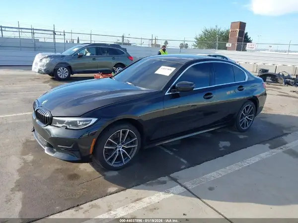 3MW5R1J07M8B93790 2021 BMW 3ER - Image 2