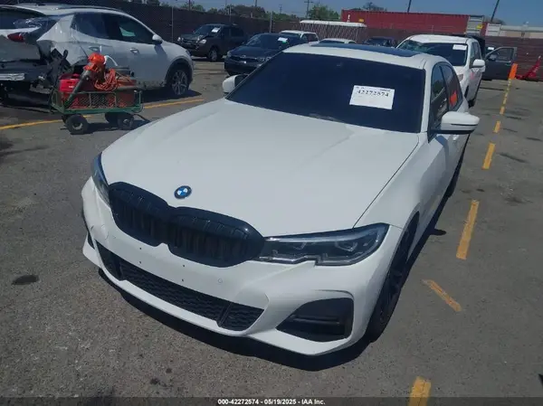 3MW5R1J07M8C10703 2021 BMW 3ER - Image 2