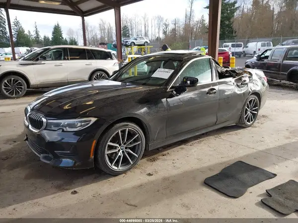 3MW5R1J08L8B03884 2020 BMW 3ER - Image 2