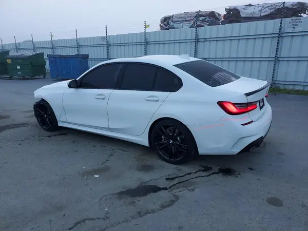 3MW5R1J08L8B28753 2020 BMW 3ER - Image 2