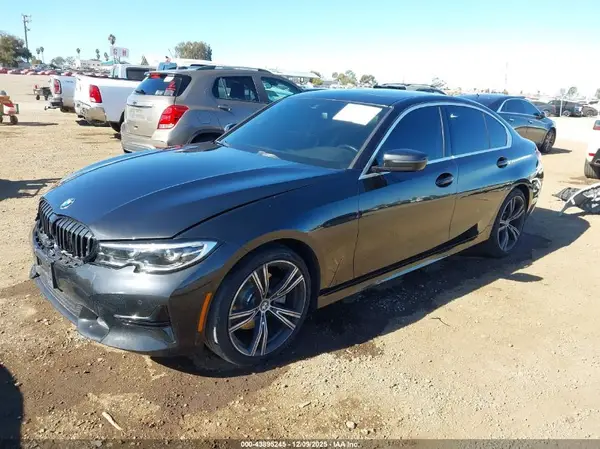 3MW5R1J08M8B53511 2021 BMW 3ER - Image 2