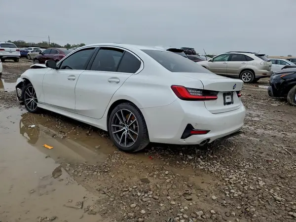 3MW5R1J09L8B10343 2020 BMW 3ER - Image 2