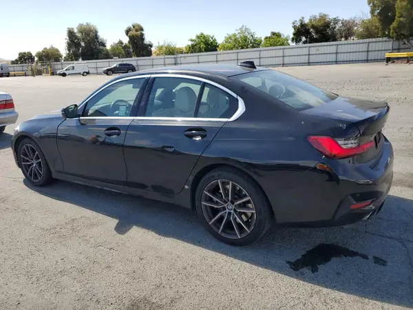 3MW5R1J09L8B11542 2020 BMW 3ER - Image 2