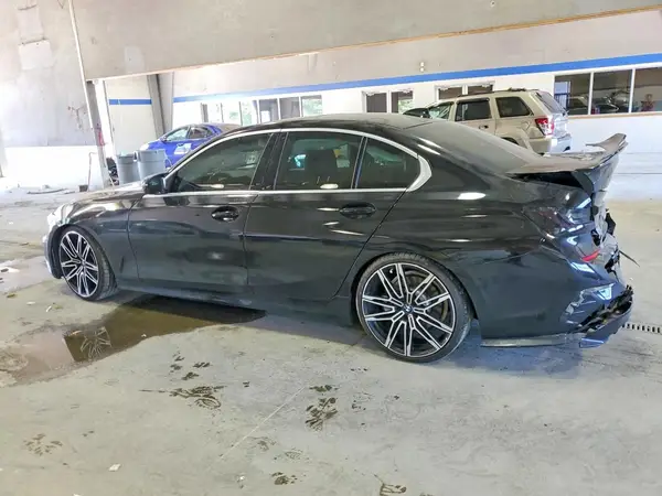 3MW5R1J09L8B12111 2020 BMW 3ER - Image 2