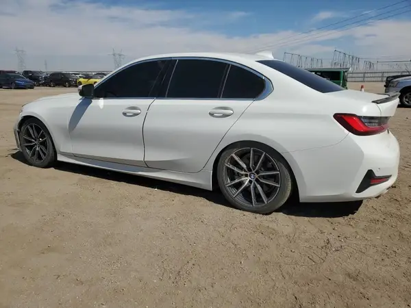 3MW5R1J09L8B15445 2020 BMW 3ER - Image 2