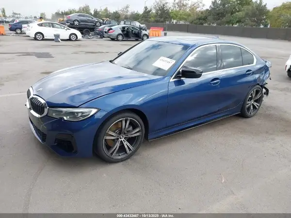 3MW5R1J09M8B86677 2021 BMW 3ER - Image 2