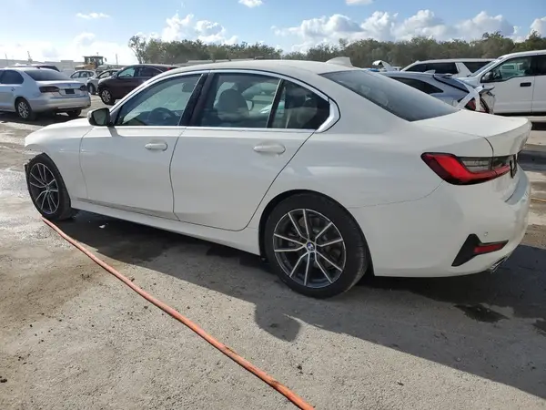 3MW5R1J0XL8B12165 2020 BMW 3ER - Image 2
