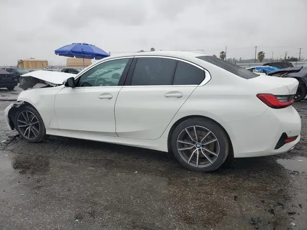 3MW5R1J0XM8B48990 2021 BMW 3ER - Image 2