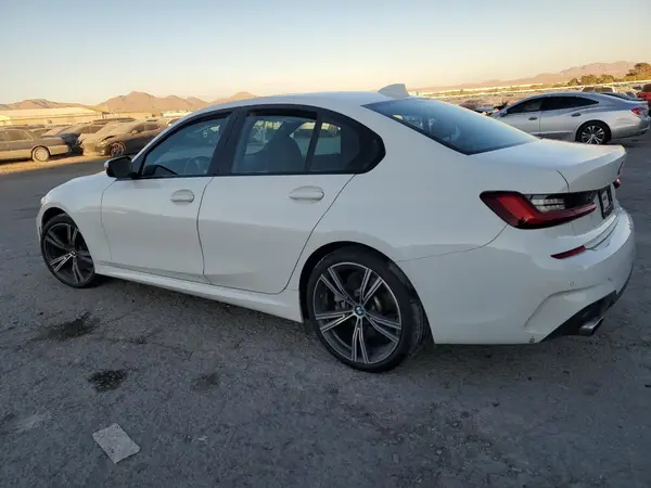 3MW5R1J0XM8C10176 2021 BMW 3ER - Image 2