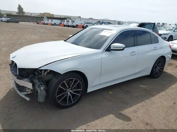 3MW5R1J56K8B01643 2019 BMW 3ER - Image 2