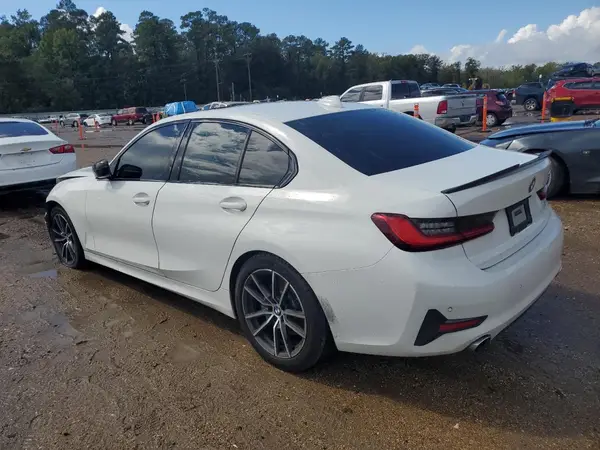 3MW5R1J58K8A03679 2019 BMW 3ER - Image 2