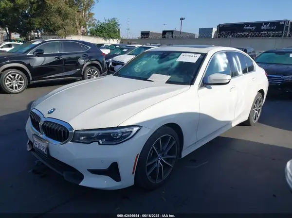 3MW5R1J59K8B00079 2019 BMW 3ER - Image 2