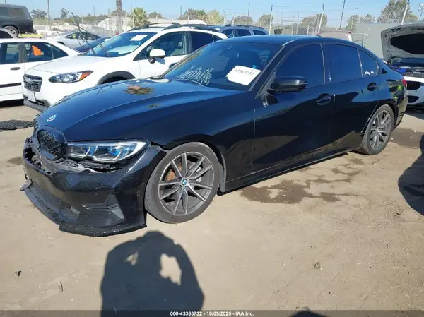 3MW5R1J59K8B00700 2019 BMW 3ER - Image 2