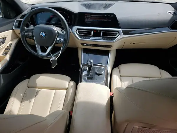 3MW5R7J00L8B05471 2020 BMW 3ER - Image 8