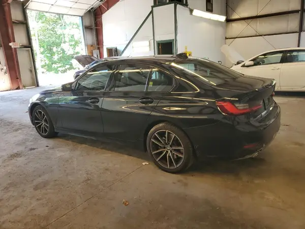 3MW5R7J00L8B18074 2020 BMW 3ER - Image 2