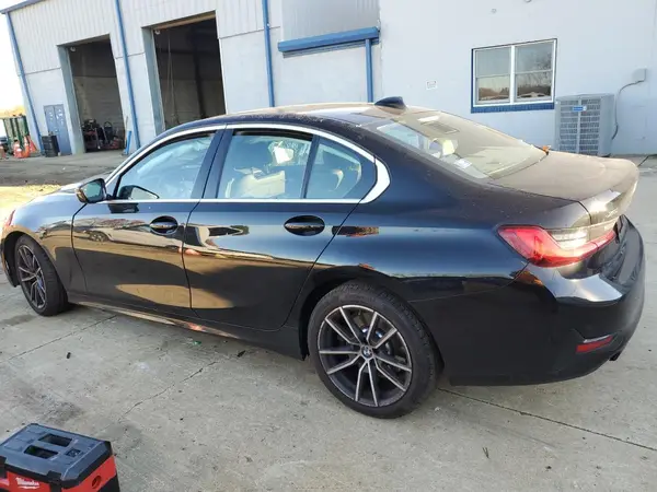 3MW5R7J00M8B65722 2021 BMW 3ER - Image 2