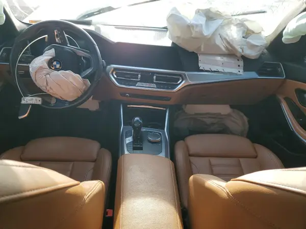 3MW5R7J00M8B73660 2021 BMW 3ER - Image 8
