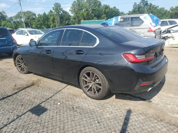 3MW5R7J00M8C10111 2021 BMW 3ER - Image 2