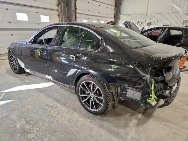 3MW5R7J00M8C16510 2021 BMW 3ER - Image 2