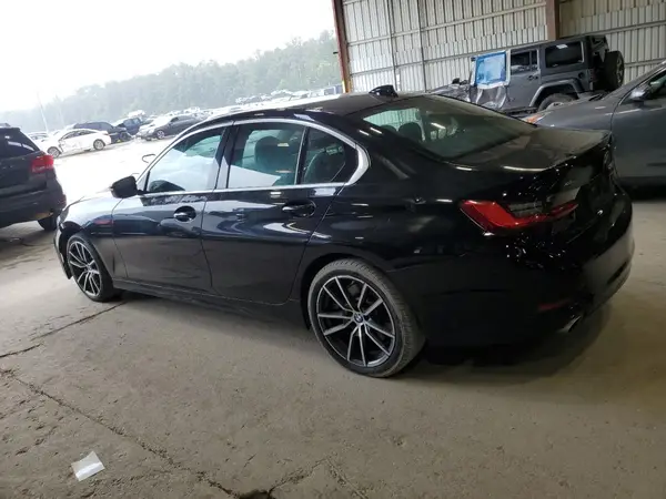 3MW5R7J01L8B05799 2020 BMW 3ER - Image 2