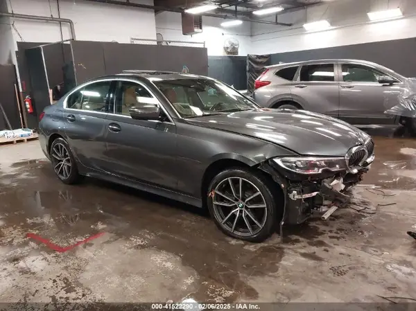 3MW5R7J01L8B17306 2020 BMW 3ER - Image 1