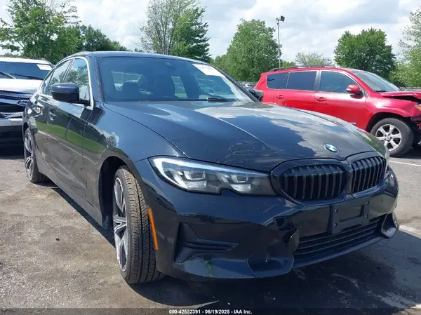 3MW5R7J02L8B13099 2020 BMW 3ER - Image 1