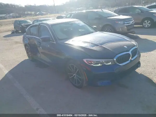3MW5R7J02L8B23731 2020 BMW 3ER - Image 1
