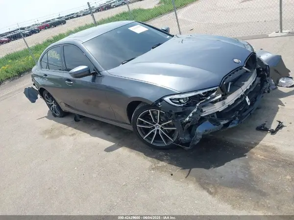 3MW5R7J02L8B26628 2020 BMW 3ER - Image 1