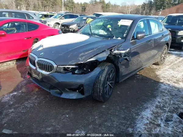 3MW5R7J02M8C21224 2021 BMW 3ER - Image 2
