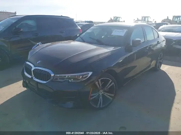 3MW5R7J02N8C61109 2022 BMW 3ER - Image 2