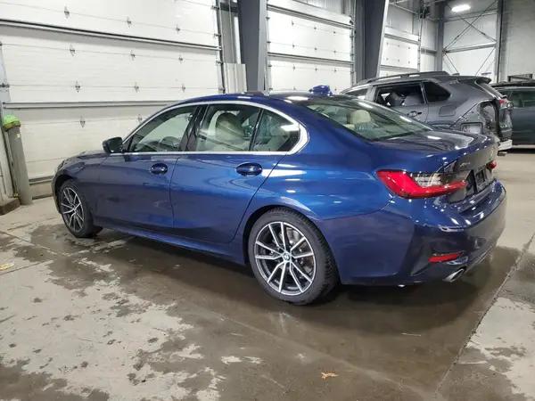 3MW5R7J03L8B17355 2020 BMW 3ER - Image 2