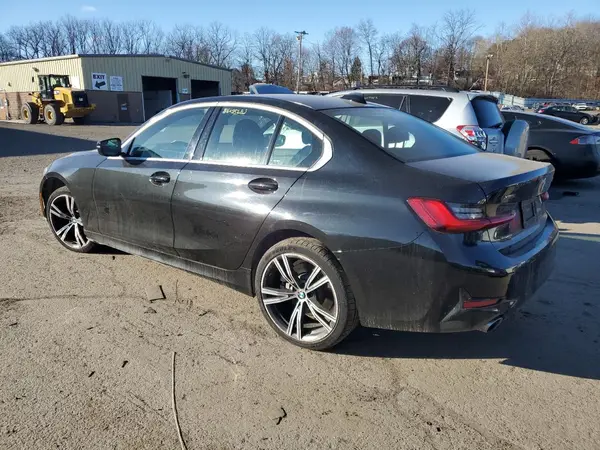 3MW5R7J03L8B17811 2020 BMW 3ER - Image 2