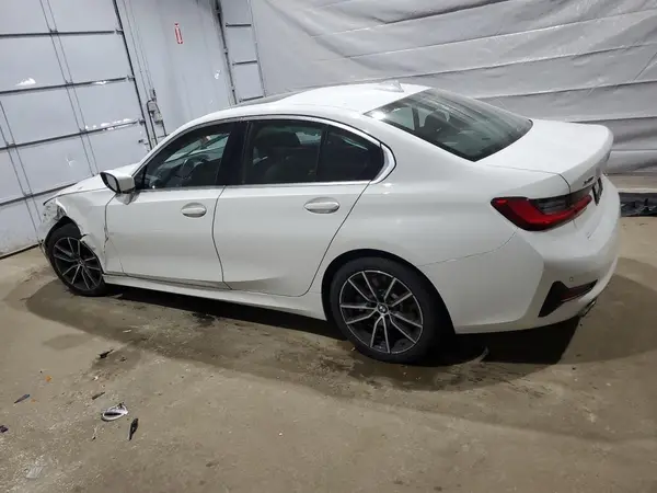 3MW5R7J03L8B27870 2020 BMW 3ER - Image 2